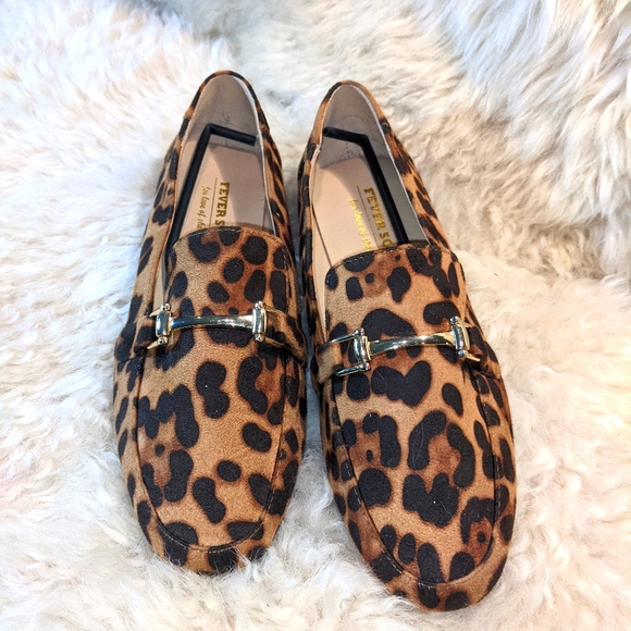 *Never Worn* Leopard Print Loafer - Picture 2 of 2